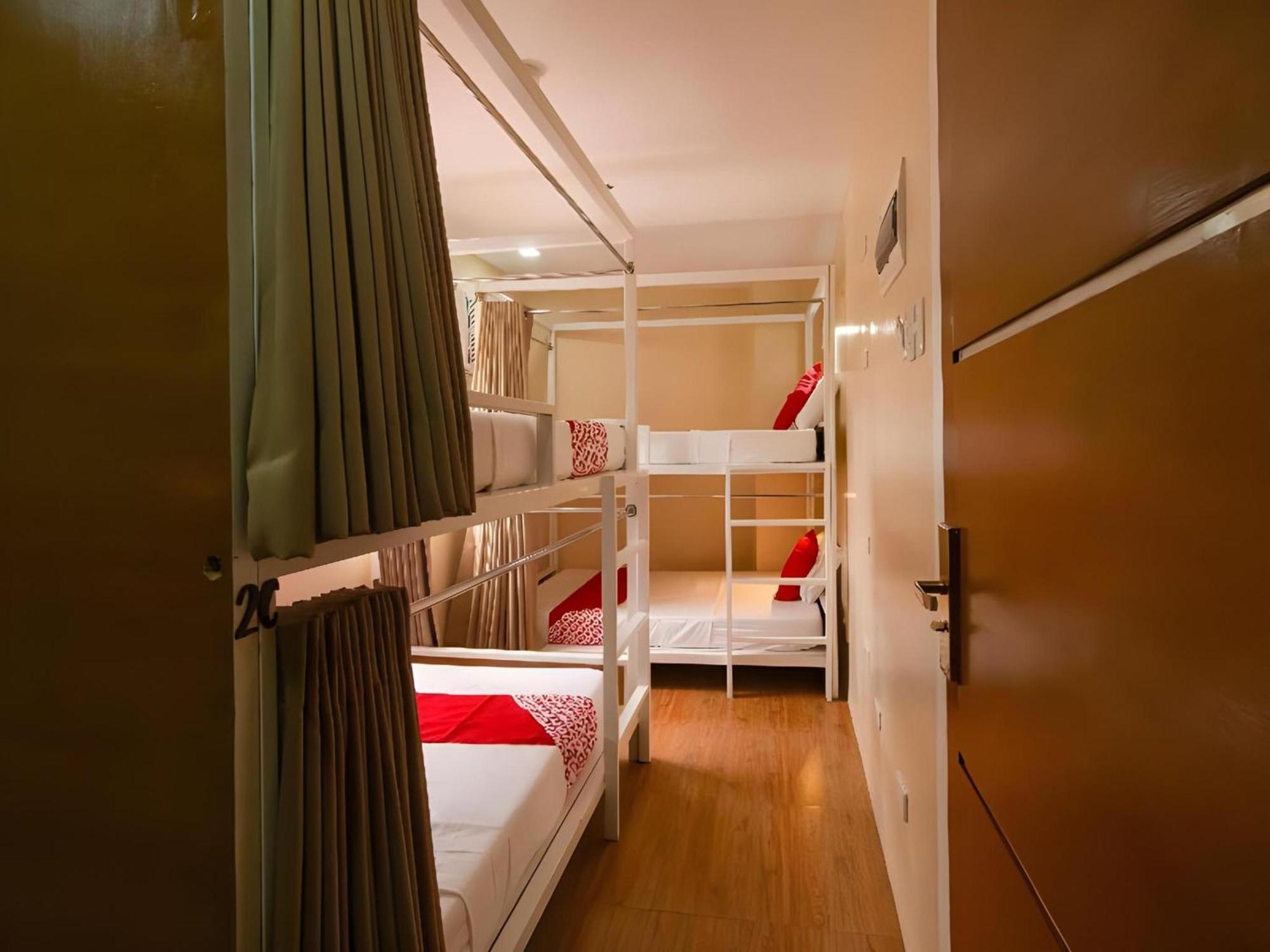 Super Oyo 832 The Teepee Place Hostel & Residence Inn Cebu Exterior photo