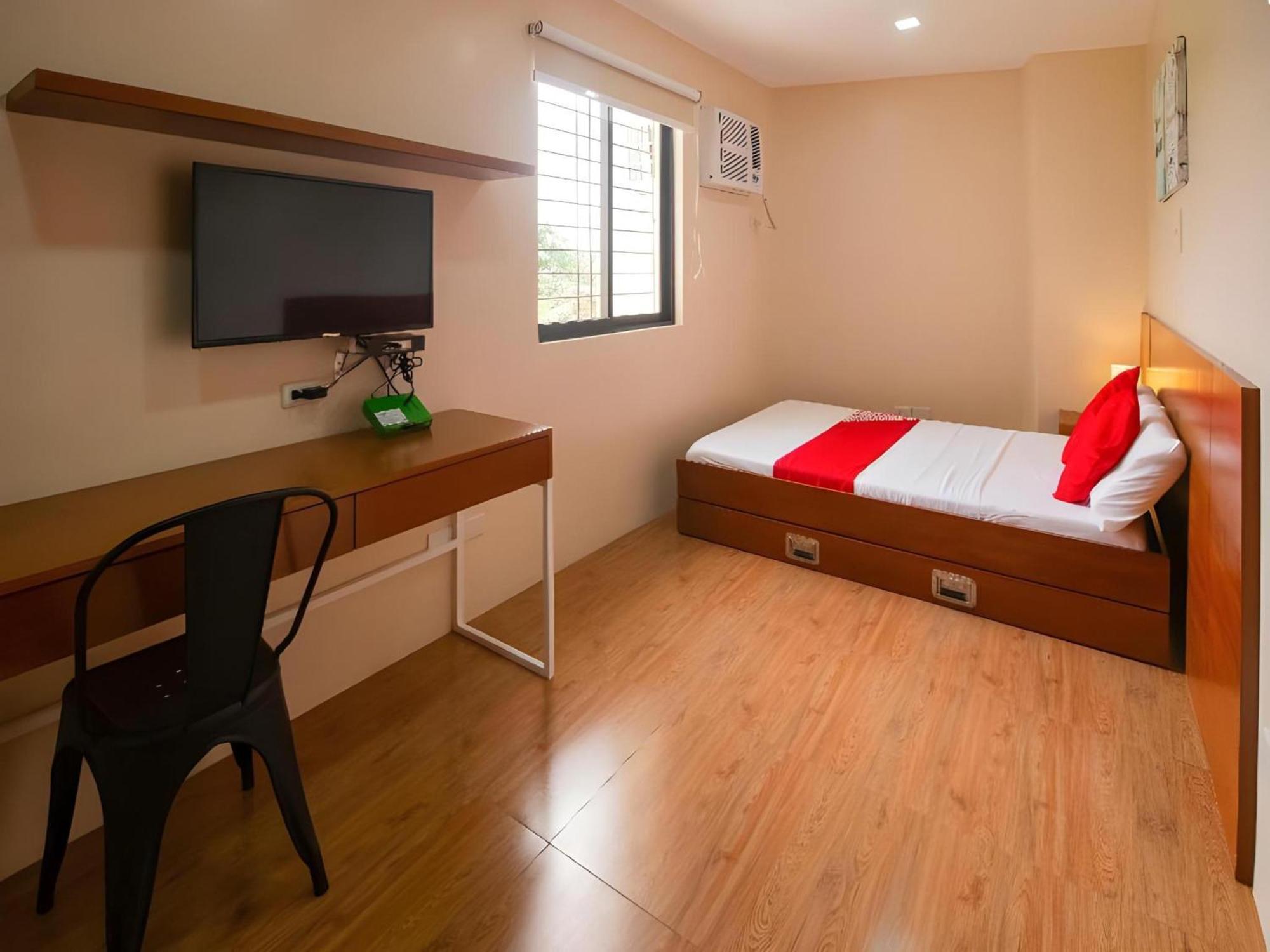 Super Oyo 832 The Teepee Place Hostel & Residence Inn Cebu Exterior photo