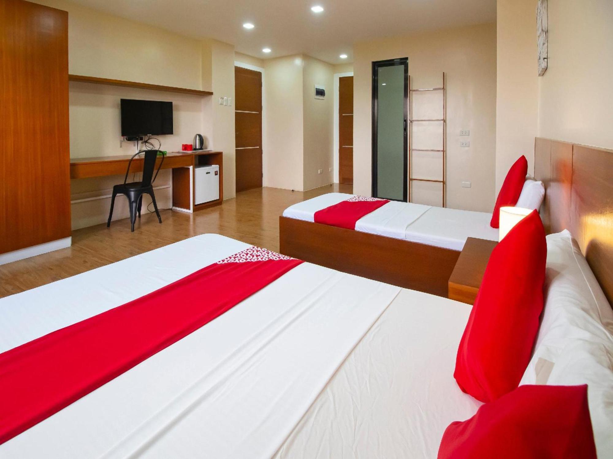 Super Oyo 832 The Teepee Place Hostel & Residence Inn Cebu Exterior photo